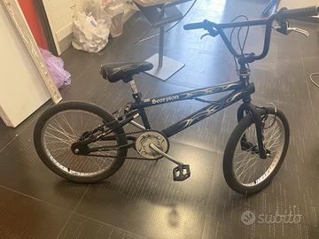 Bici scorpion funzionante