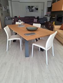 TAVOLO MODERNO