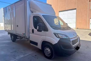 PEUGEOT Boxer 335 2.2 BlueHDi 140 S&S L4 FURG.SQ