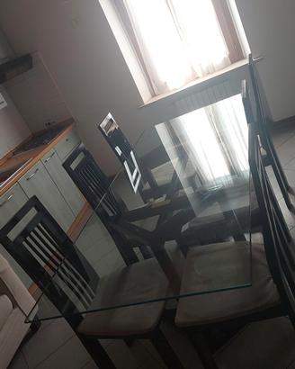 tavolo e sedie 