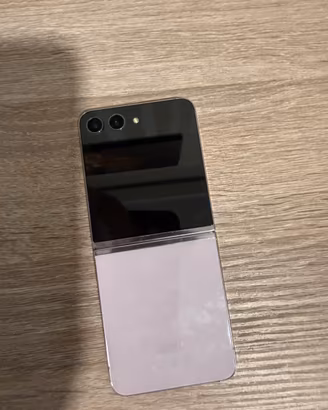 Samsung Galaxy Z Flip5