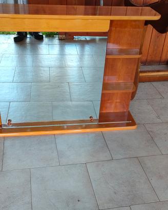 Specchio in legno per il bagno 