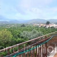 Grazioso appartamento mansardato a fiumefreddo