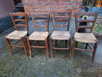 serie di 4 sedie da cucina