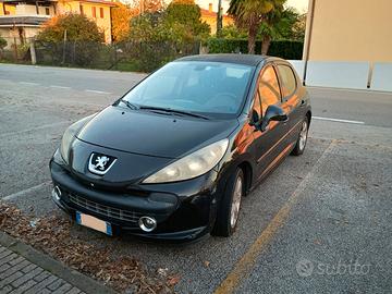 Peugeot 207 1.6 HDI 90CV 5p xline
