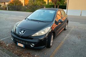 Peugeot 207 1.6 HDI 90CV 5p xline