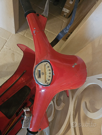 Vespa primavera 1974 da passaggio