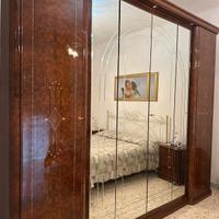 Armadio, como e due comodini