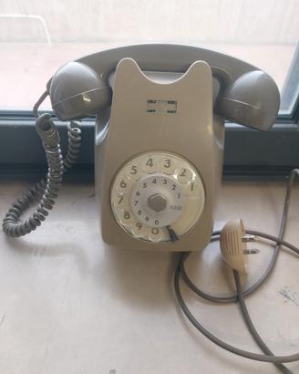 Telefono fisso vintage da parete