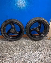 Cerchi nrg 13 gommati