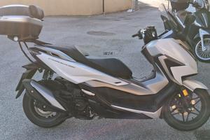 HONDA FORZA 350 ANNO 2021 COLORE BIANCO
