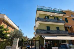2 LOCALI A ROMA
