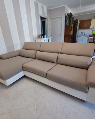 Divano Poltronesofà 3 posti con chaise longue – Pa