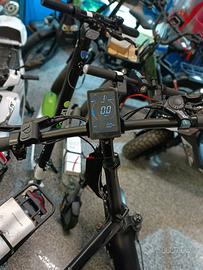 Bibi bicicletta elettrica e-bike fat bike viper670