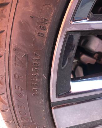 Gomme Invernali 205/45 R17