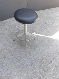 sgabello  industriale vintage 