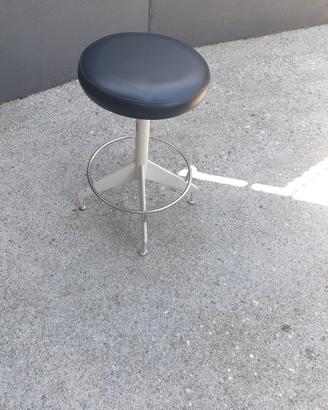 sgabello  industriale vintage 