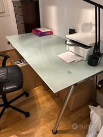 Scrivania Ikea vetro e acciaio