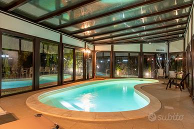 Villa PRIVATA con Piscina RISCALDATA al CHIUSO