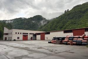 Magazzino plesso produttivo piazzali uffici
