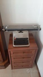 Macchina da scrivere