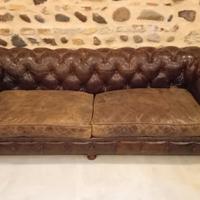 Divano Chesterfield in pelle