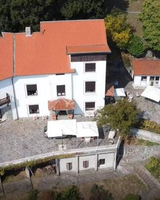 Villa di 800 m² con più di 5 locali a Eupilio