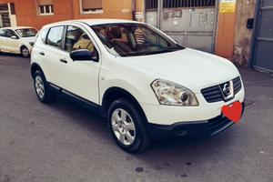 Nissan qashqai 2010