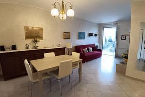 Appartamento di 55 m² con 2 locali e box auto a Al