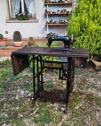Macchina da Cucire D'epoca Phoenix Vintage Old