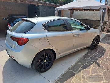 alfa romeo giulietta 1.6 105 cv 