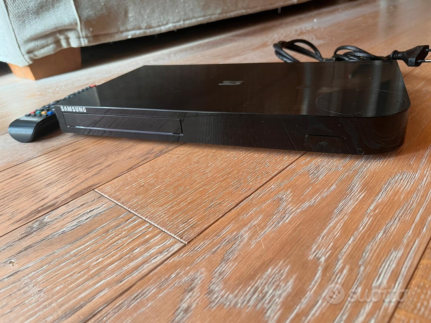 Samsung BDH5500 Lettore DVD e Bluray Full HD 3D Audio/Video In