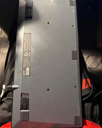 Tastiera Logitech G213