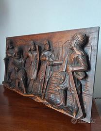 Pannello con scena medievale, intaglio, in legno