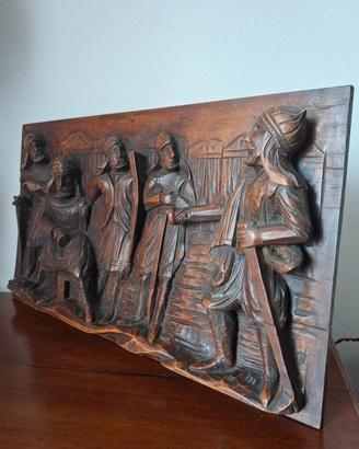 Pannello con scena medievale, intaglio, in legno