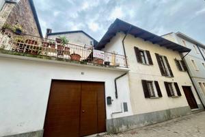 Villa di 145 m² con più di 5 locali a Carmagnola