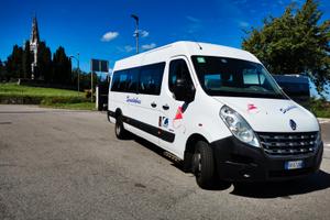 Miniscuolabus renault master posti 29+1