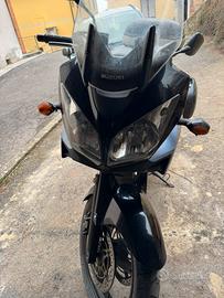 Suzuki V strom