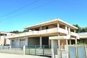 Capannone - Bellante