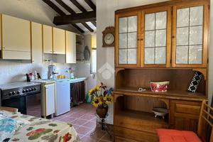 CASA SEMINDIPENDENTE A GUBBIO