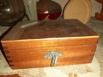 Salvadanaio con chiave