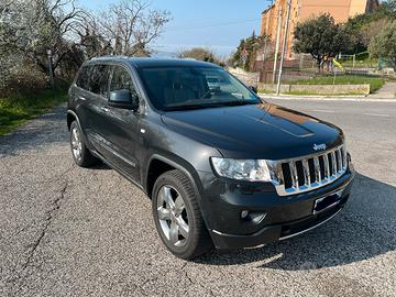 Jeep Grand Cherokee Overland 2011