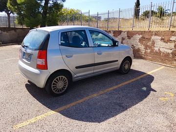 Kia 2006