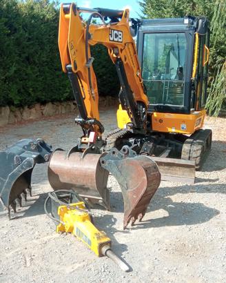 escavatore JCB 35Z