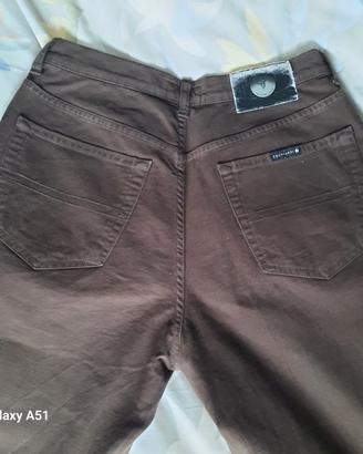pantaloni