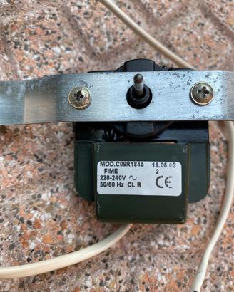 VENTOLA  FRIGORIFERO ARISTON HOTPOINT INDESIT