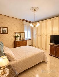 Appartamento con Tre camere e bagno