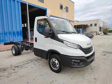 Iveco daily 35c16 3 posti nuovi