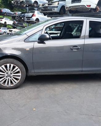 OPEL CORSA 2013 SOLO PER RICAMBI