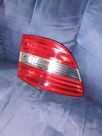 Faro sx posteriore per Mercedes Benz classe B 180